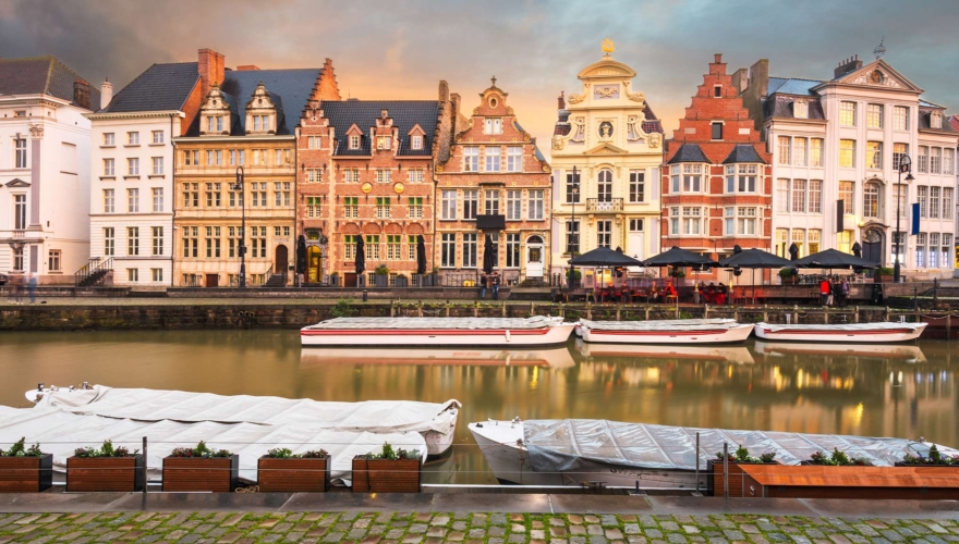 International teaching jobs closing this week   6 October 2025